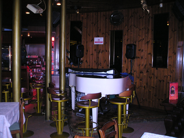 Immagine del piano bar
